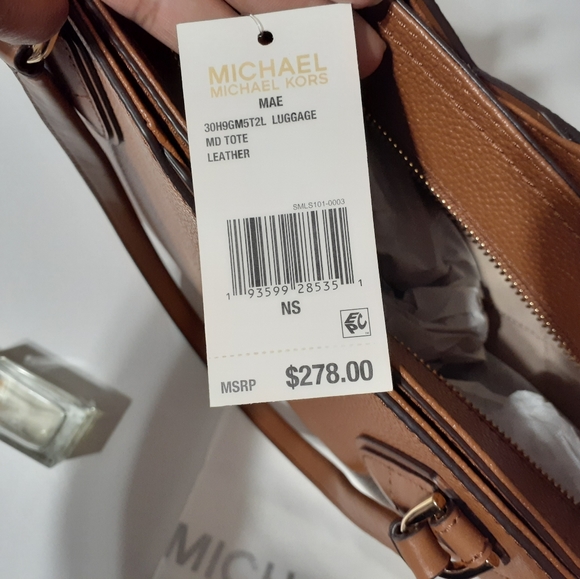 💎NWT Michael Kors Mae Luggage/Cognac Leather Medium Tote - Picture 5 of 16